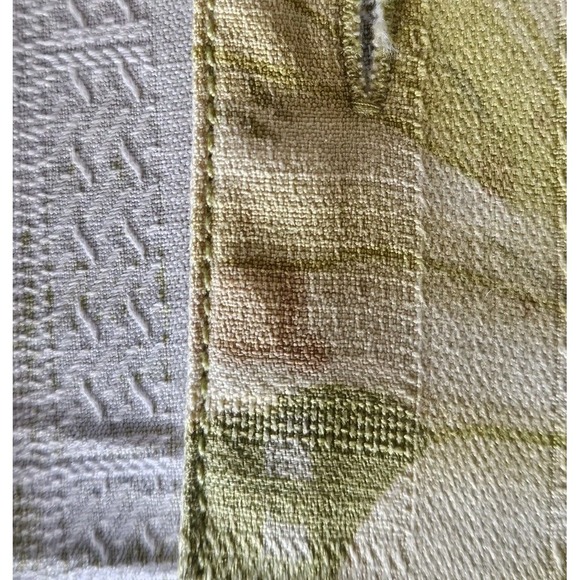 TOMMY BAHAMA Hawaiian Shirt 100% Silk Multi Color Floral Men's Size Large - Picture 11 of 11